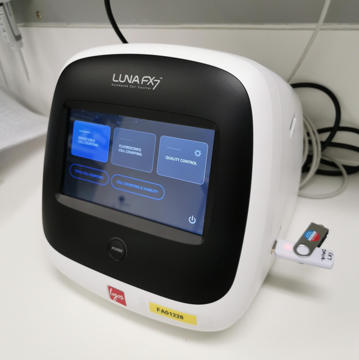 LUNA FX7